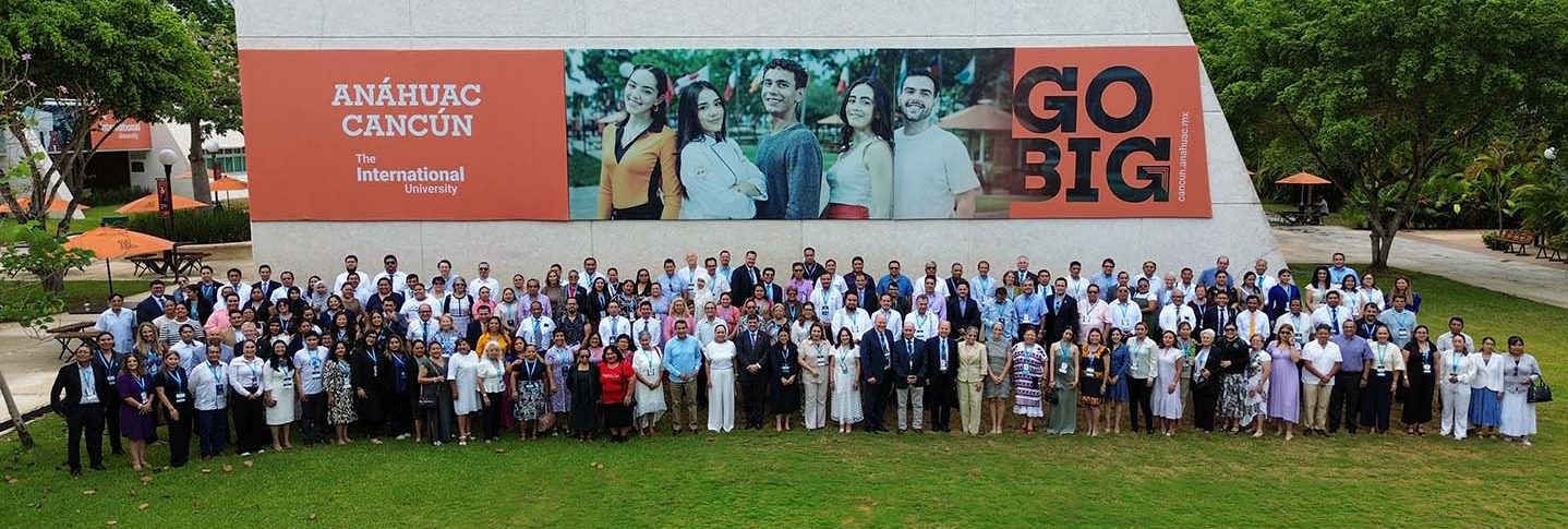 Group photo of the Delegates of the Simposio Internacional de Libertad Religiosa Mexico